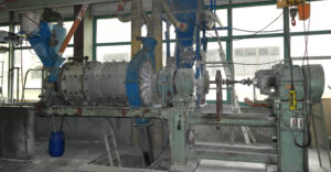Model ball mill for performing grindability tests and contract preparation
